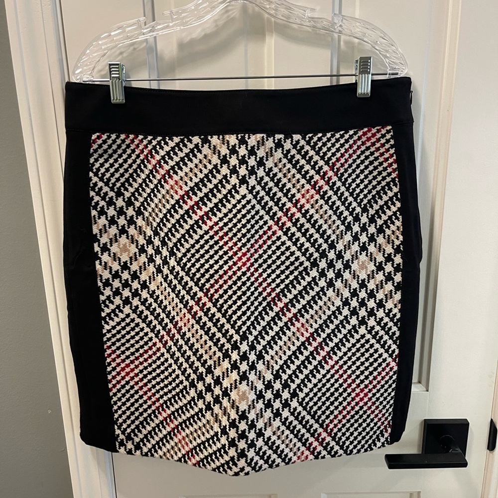 White House/Black Market Skirt